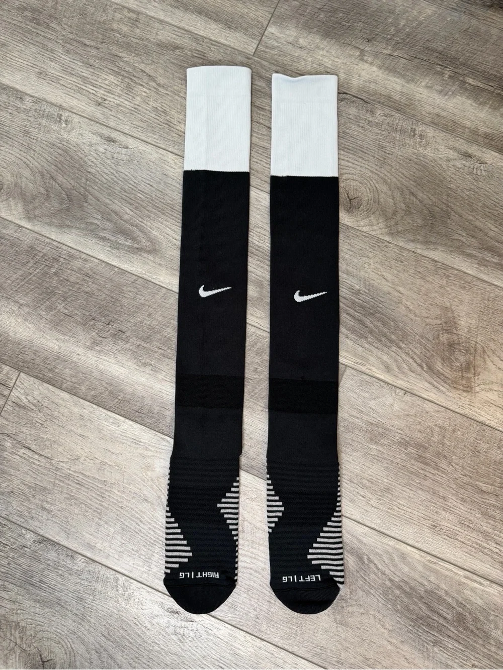 Nike Chelsea 3rd Kit 25/26 Black and White Athletic Knee-High Socks LG size 8-12
